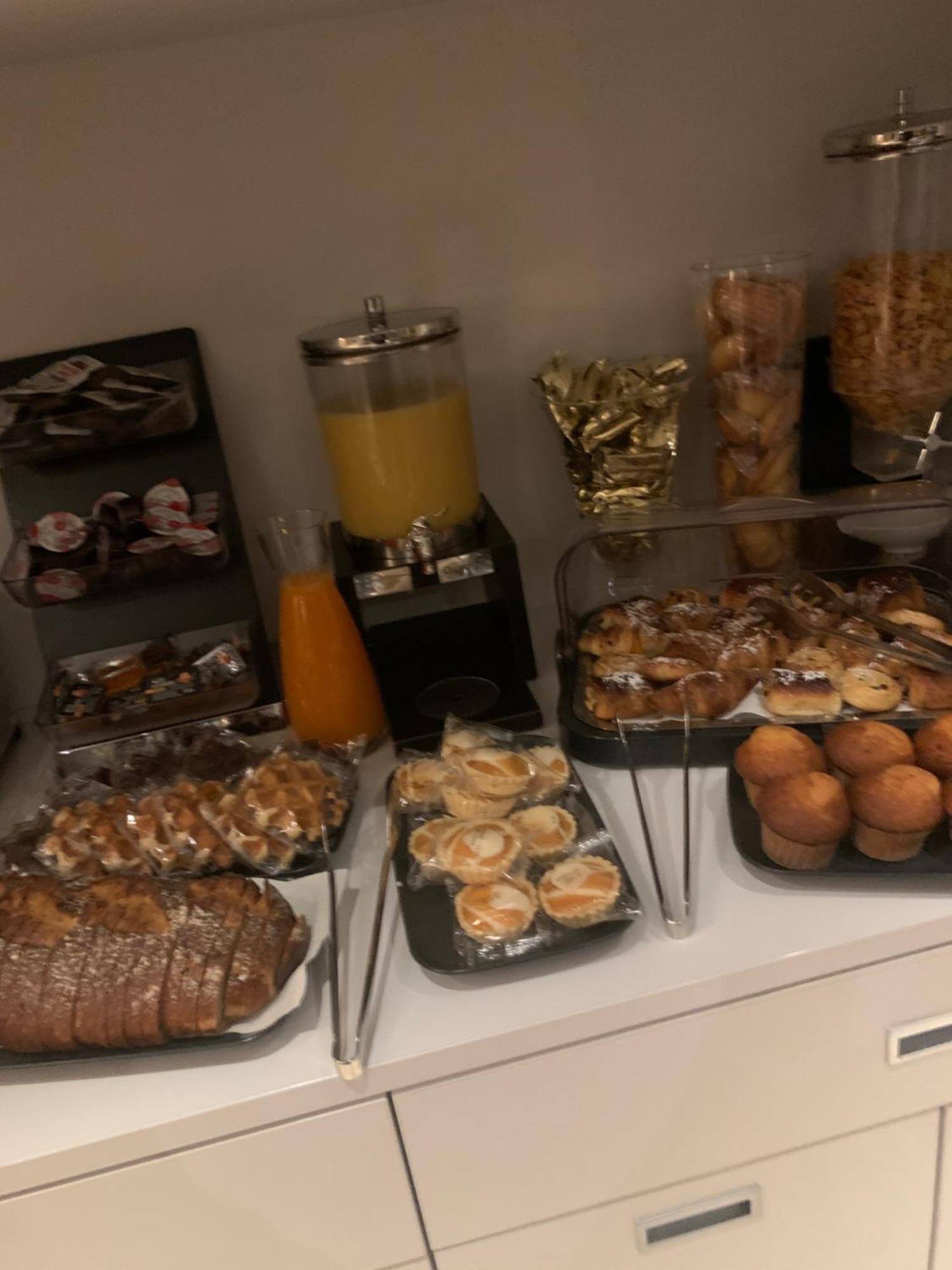 Auberge La Veranda Hesperange Bagian luar foto