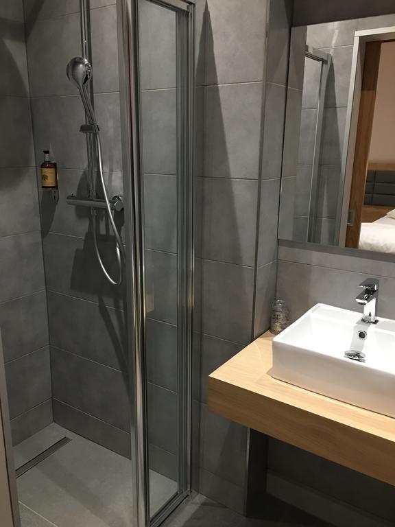Auberge La Veranda Hesperange Bagian luar foto